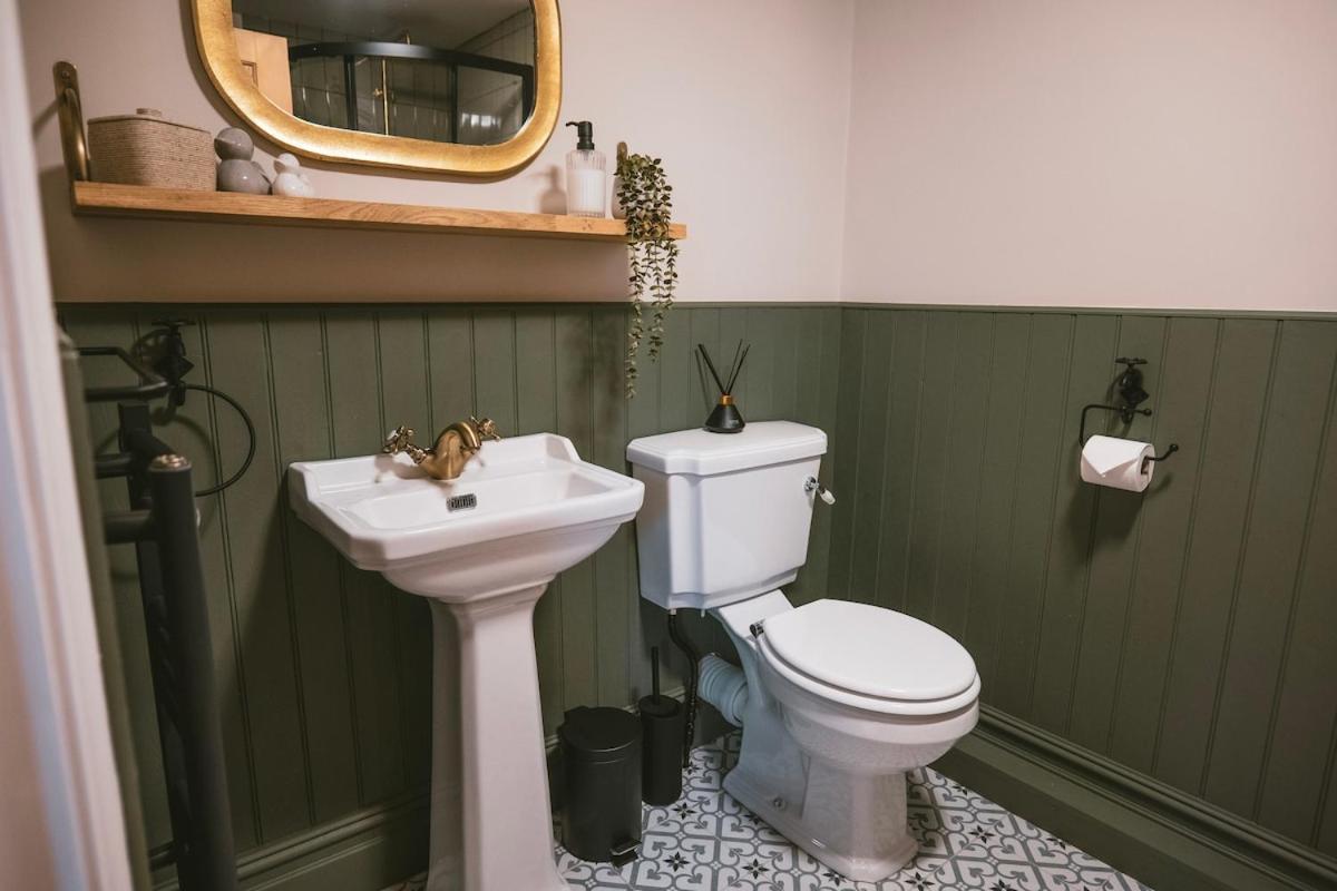 チェルトナムThe Prestbury Annexeアパートメント エクステリア 写真