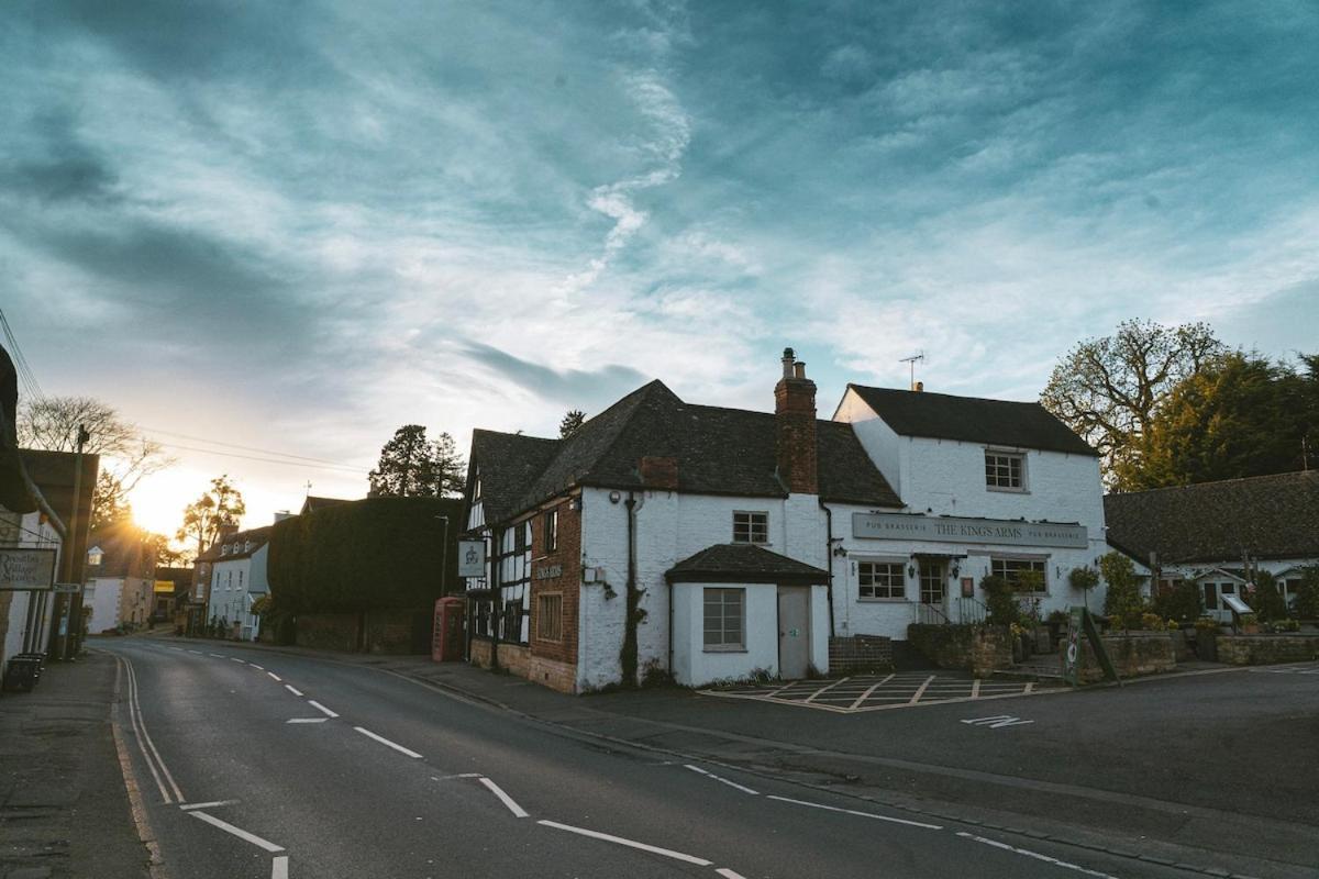 チェルトナムThe Prestbury Annexeアパートメント エクステリア 写真