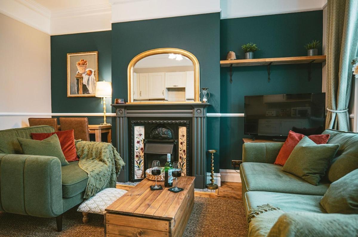 チェルトナムThe Prestbury Annexeアパートメント エクステリア 写真