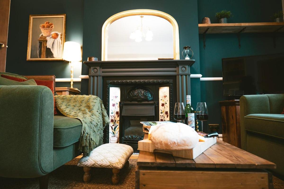 チェルトナムThe Prestbury Annexeアパートメント エクステリア 写真